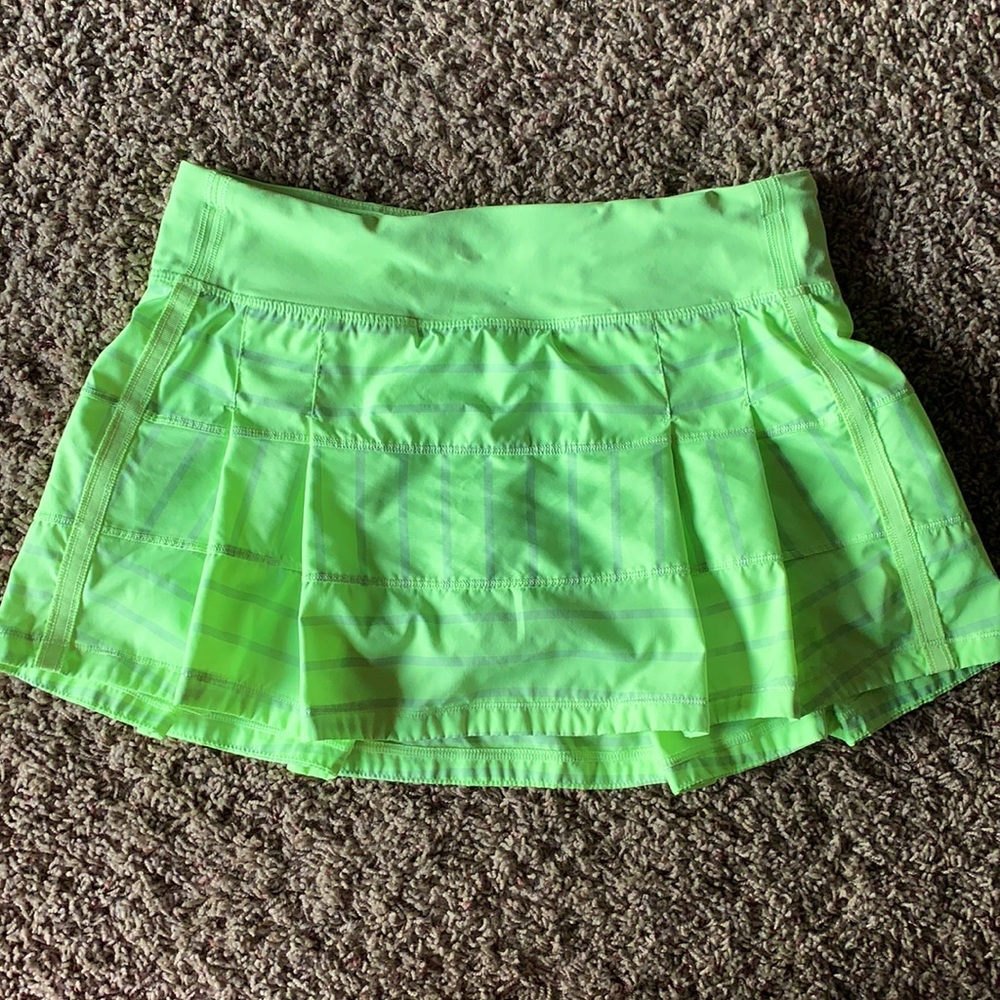 COPY - Lululemon skirt/skort, size 6
